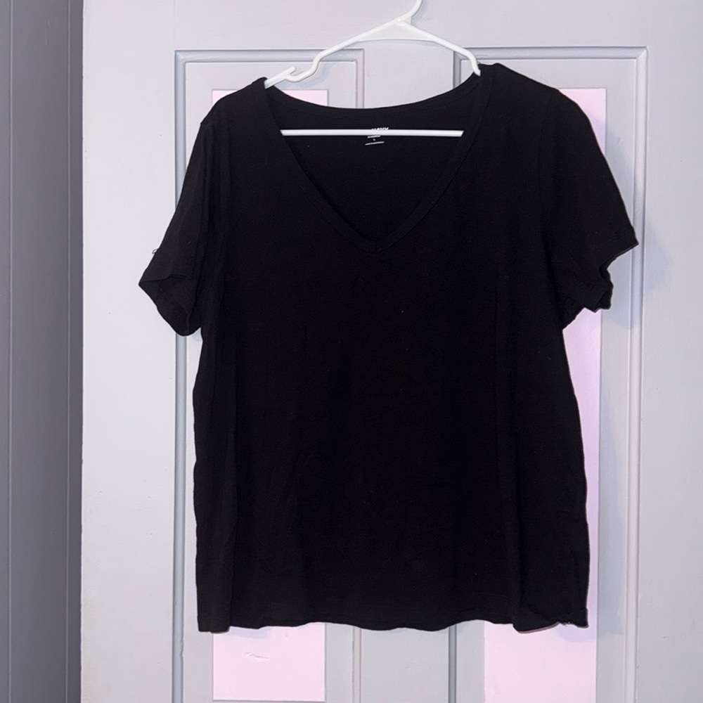 NWOT old navy every wear v neck tee
